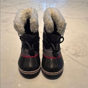 Sorel Black Winter Boots with Faux Fur